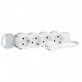 Regleta con 4 enchufes, cable de 1,5mts de la gama ‘Standard’, 4 tomas corriente, color blanco